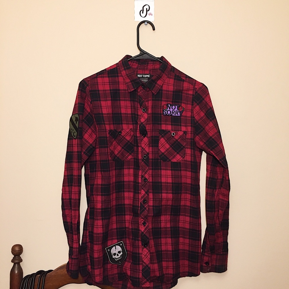 HOT TOPIC Red+Black Flannel Plaid Button Up Top